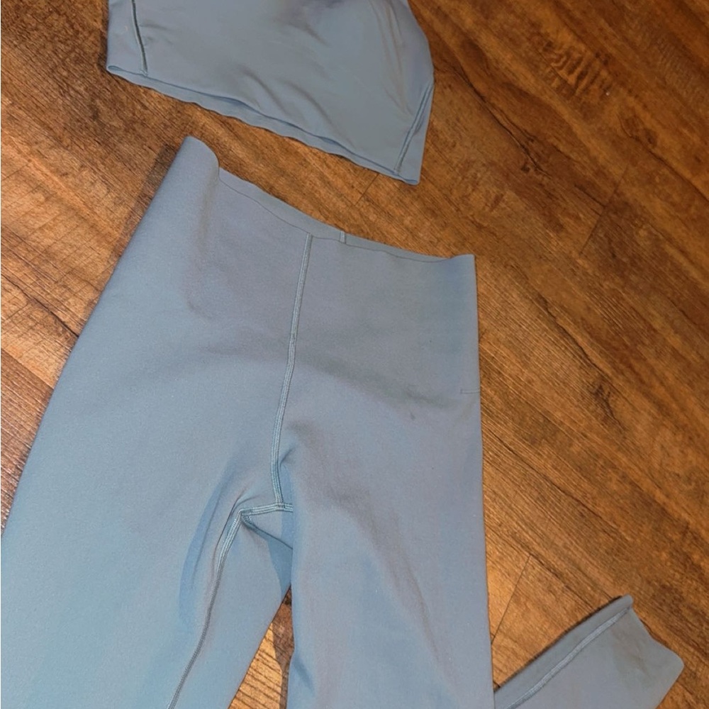 Lululemon sports bra & glow up leggings